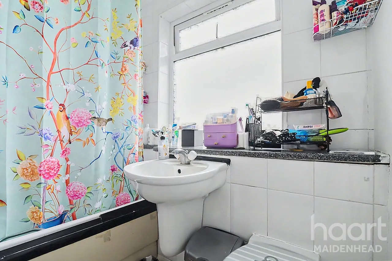 Northcroft, Slough, SL2, photo 5