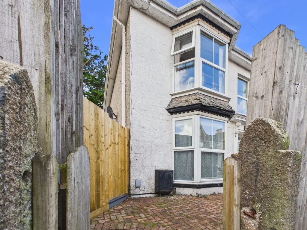 Basset Street, Camborne, TR14, photo 10