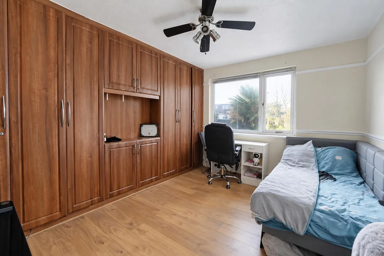 Heath Road, Hounslow, photo 6
