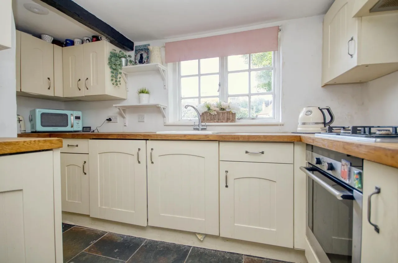 Bassett Green Village, Bassett, Southampton, Hampshire, SO16 3ND, photo 5