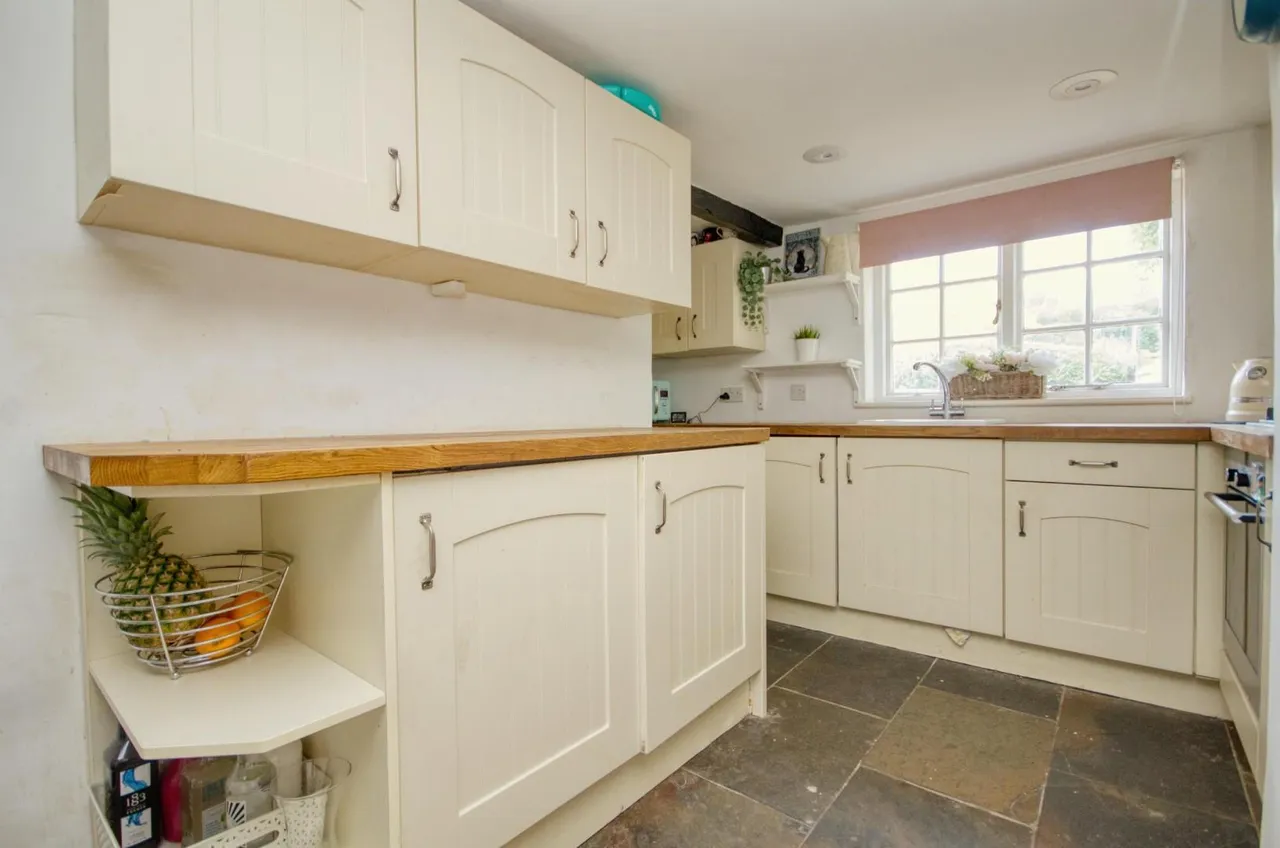 Bassett Green Village, Bassett, Southampton, Hampshire, SO16 3ND, photo 6