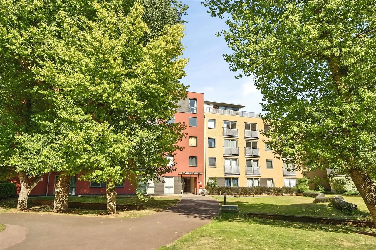 Deals Gateway, SE13, photo 14