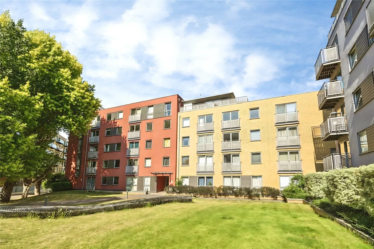 Deals Gateway, SE13, photo 3
