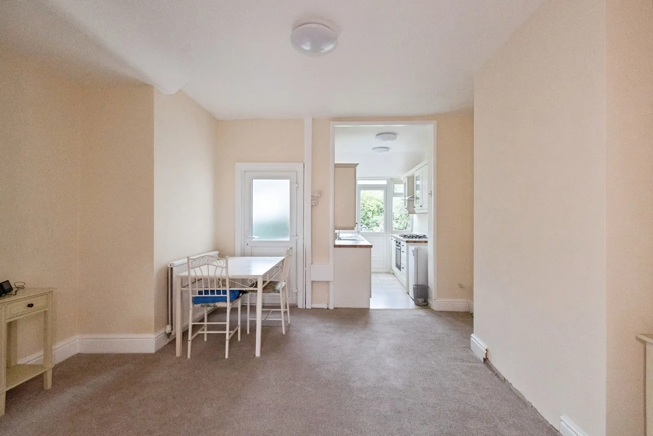 Victoria Street, Hyde, SK14, photo 7