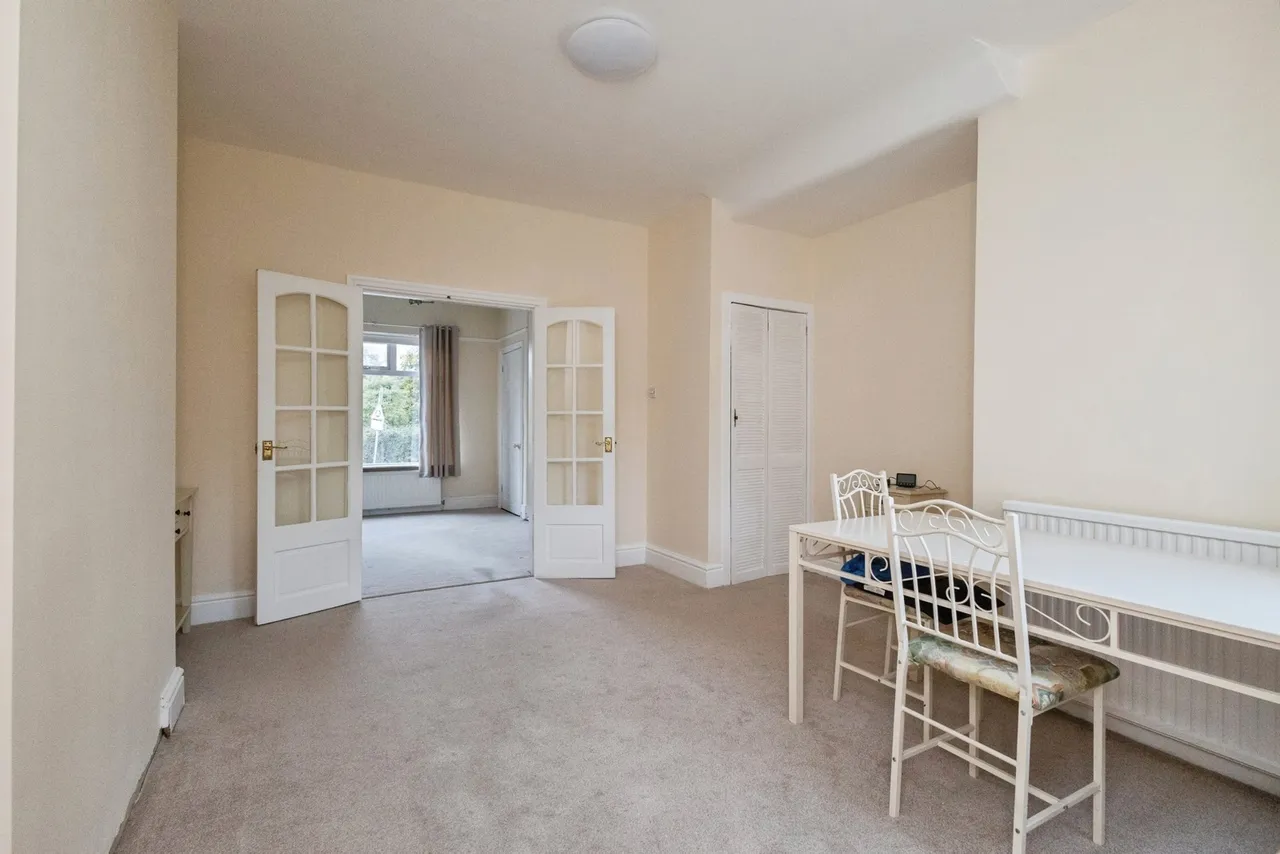 Victoria Street, Hyde, SK14, photo 8