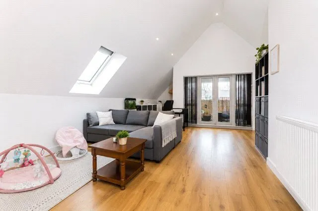Russell Hill, Purley, CR8, photo 2