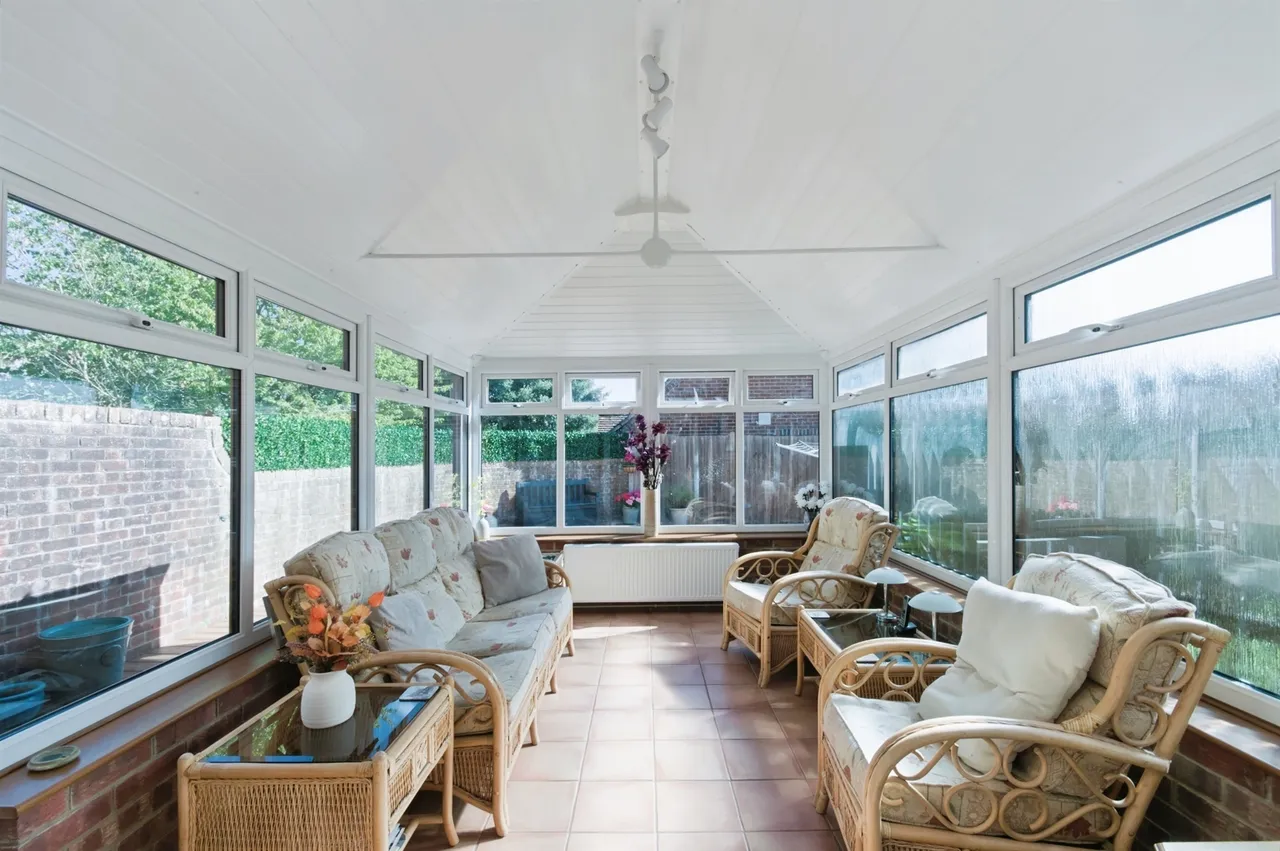 Saffron Gardens, Alfriston, BN26, photo 3