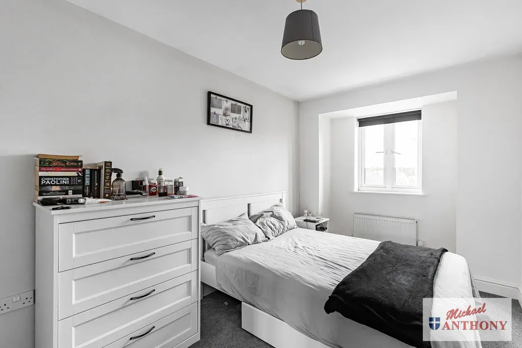 Selkirk Drive, Oakridge Park, Milton Keynes, Buckinghamshire, MK14 6FH, photo 9
