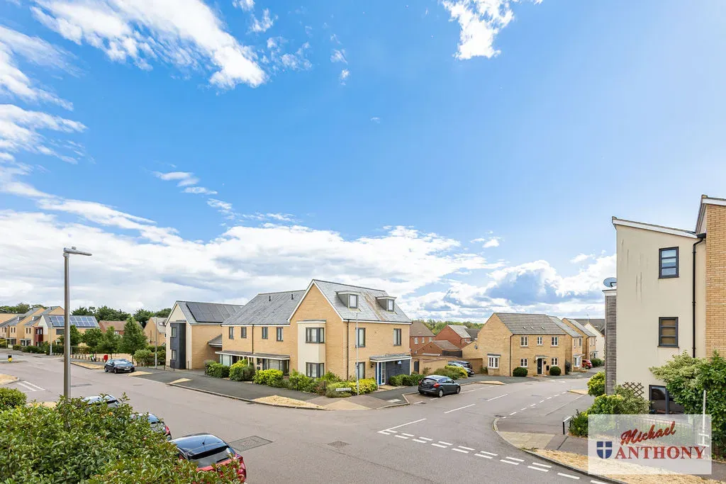 Selkirk Drive, Oakridge Park, Milton Keynes, Buckinghamshire, MK14 6FH, photo 16