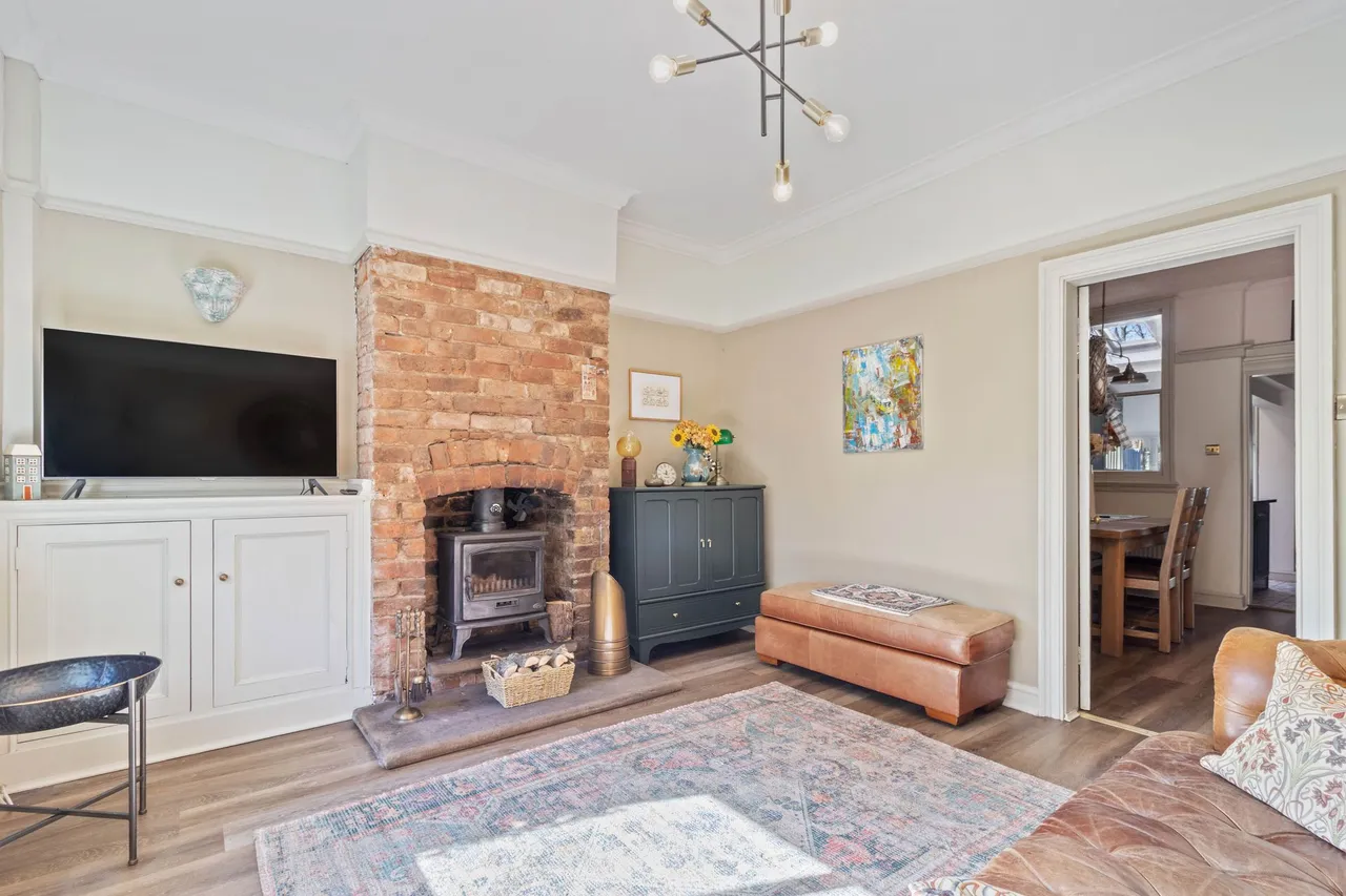 Chester Road, Grappenhall, Warrington, Warrington, WA4 2QQ, photo 3
