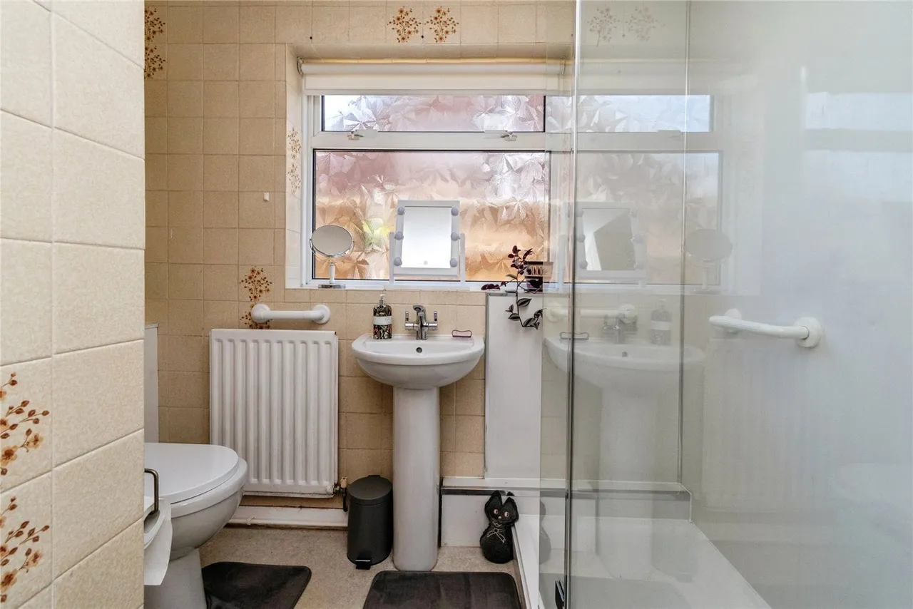 Poplar Road, Great Wyrley, Walsall, Staffordshire, WS6, photo 8