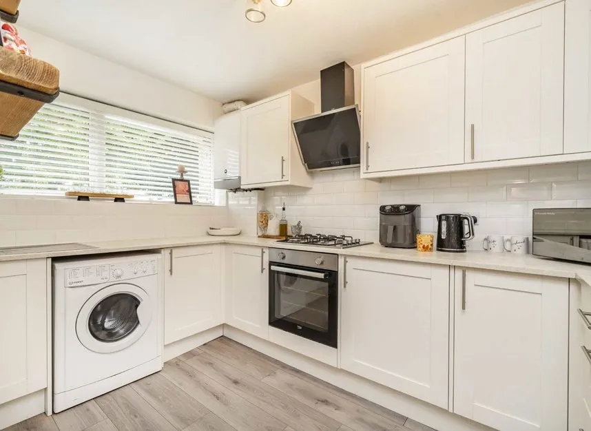 Ashdene Close, Ashford, TW15, photo 3