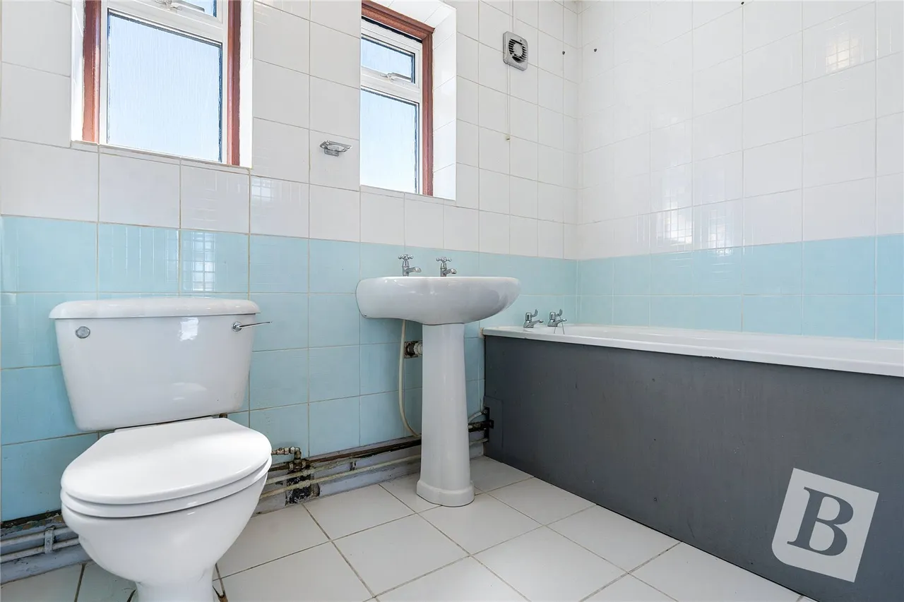 Waycross Road, Upminster, RM14, photo 8
