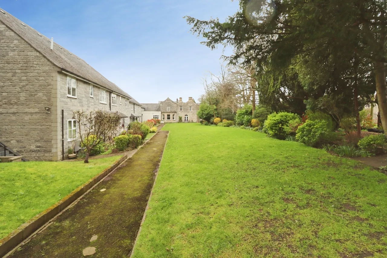 Shortwood Road, Pucklechurch, Bristol, BS16, photo 9