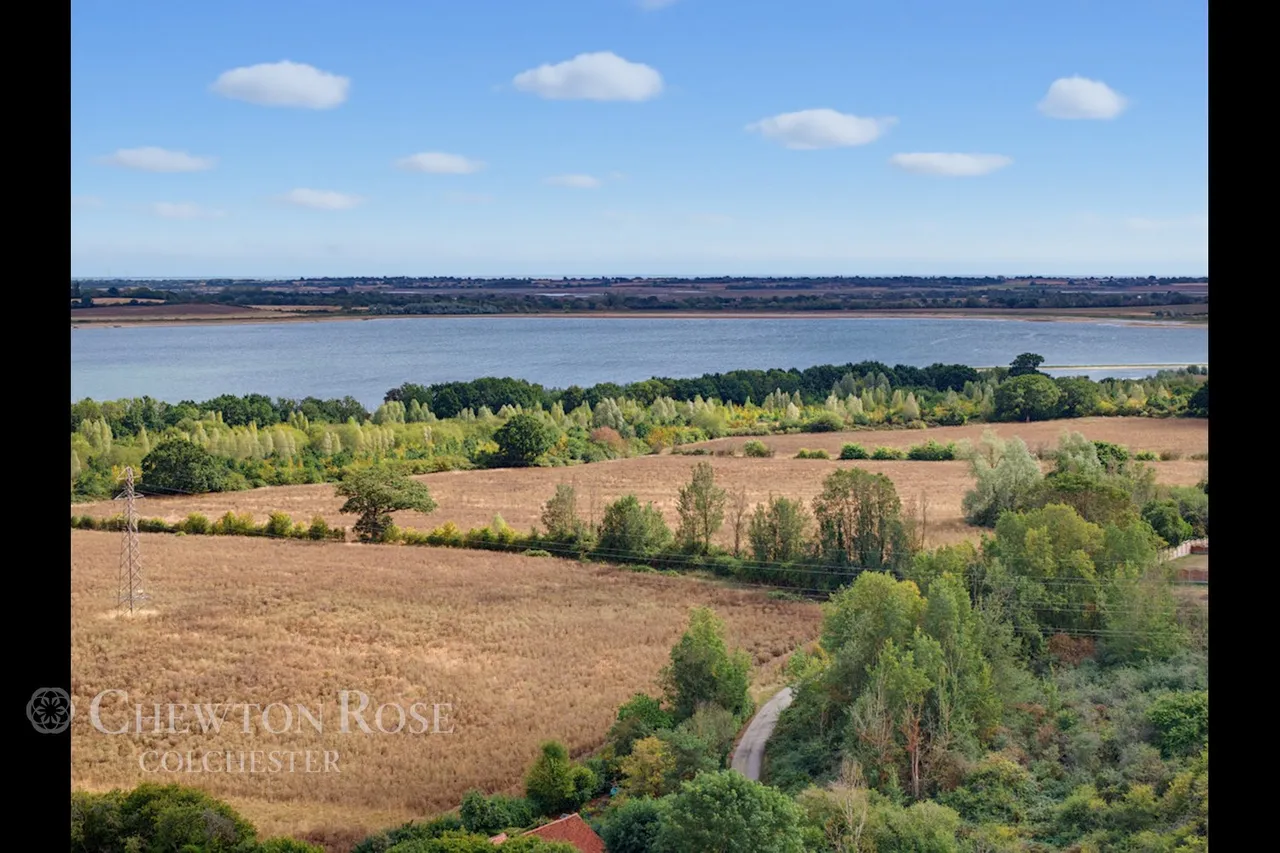 Fields Farm Road, Layer-de-la-Haye, photo 33