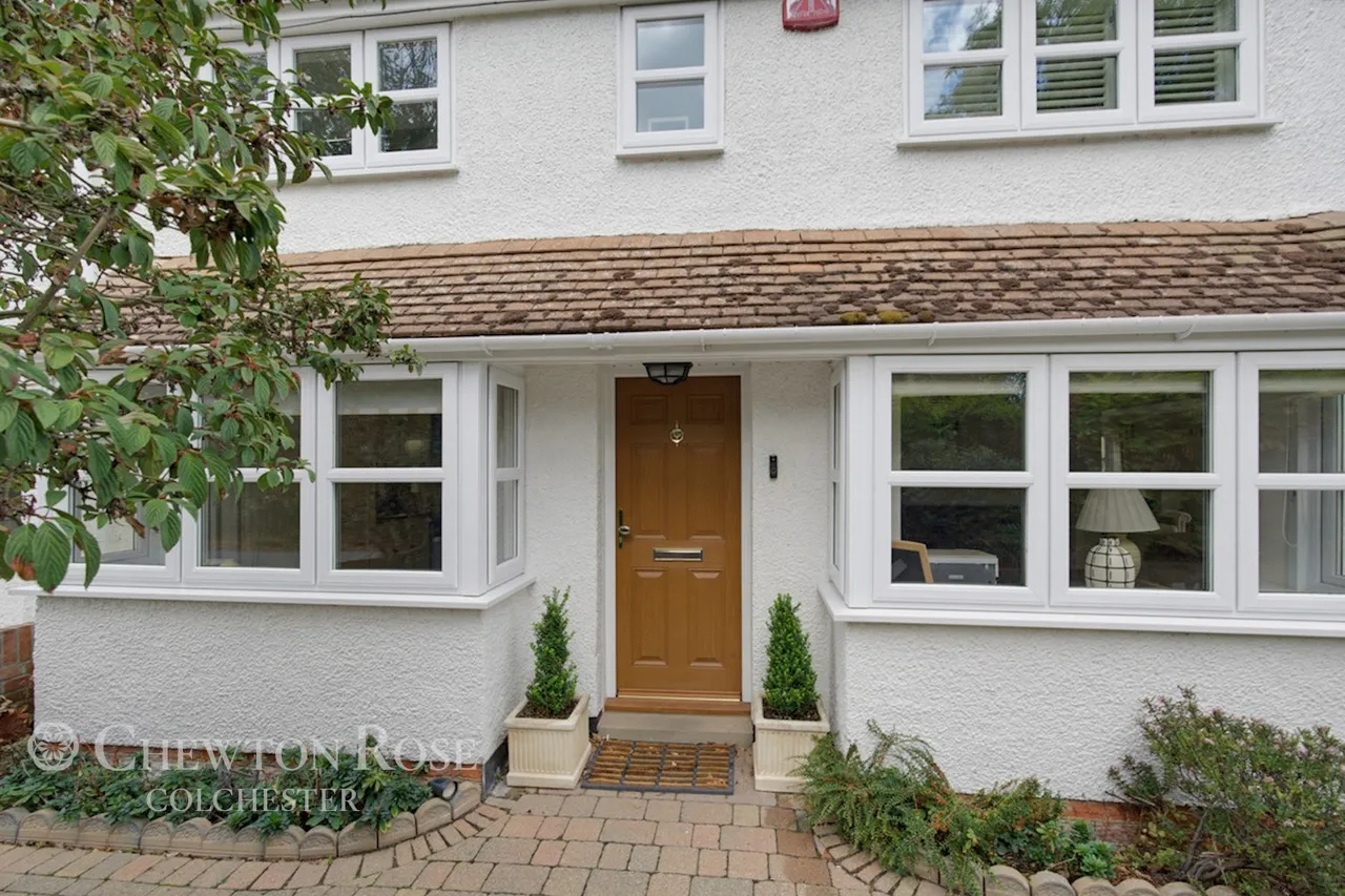 Fields Farm Road, Layer-de-la-Haye, photo 6