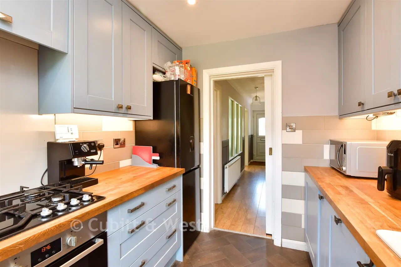 Springfield Gardens, Worthing, BN13, photo 5