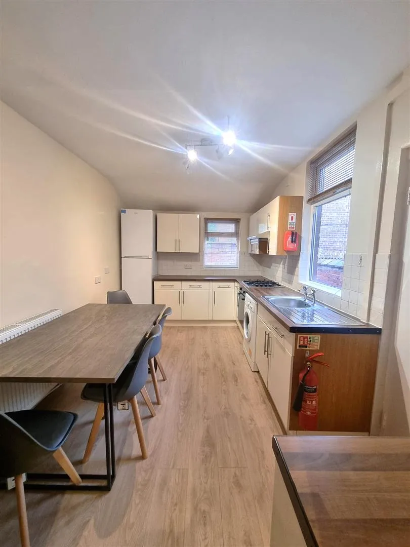 Platt Lane, Rusholme, M14, photo 4