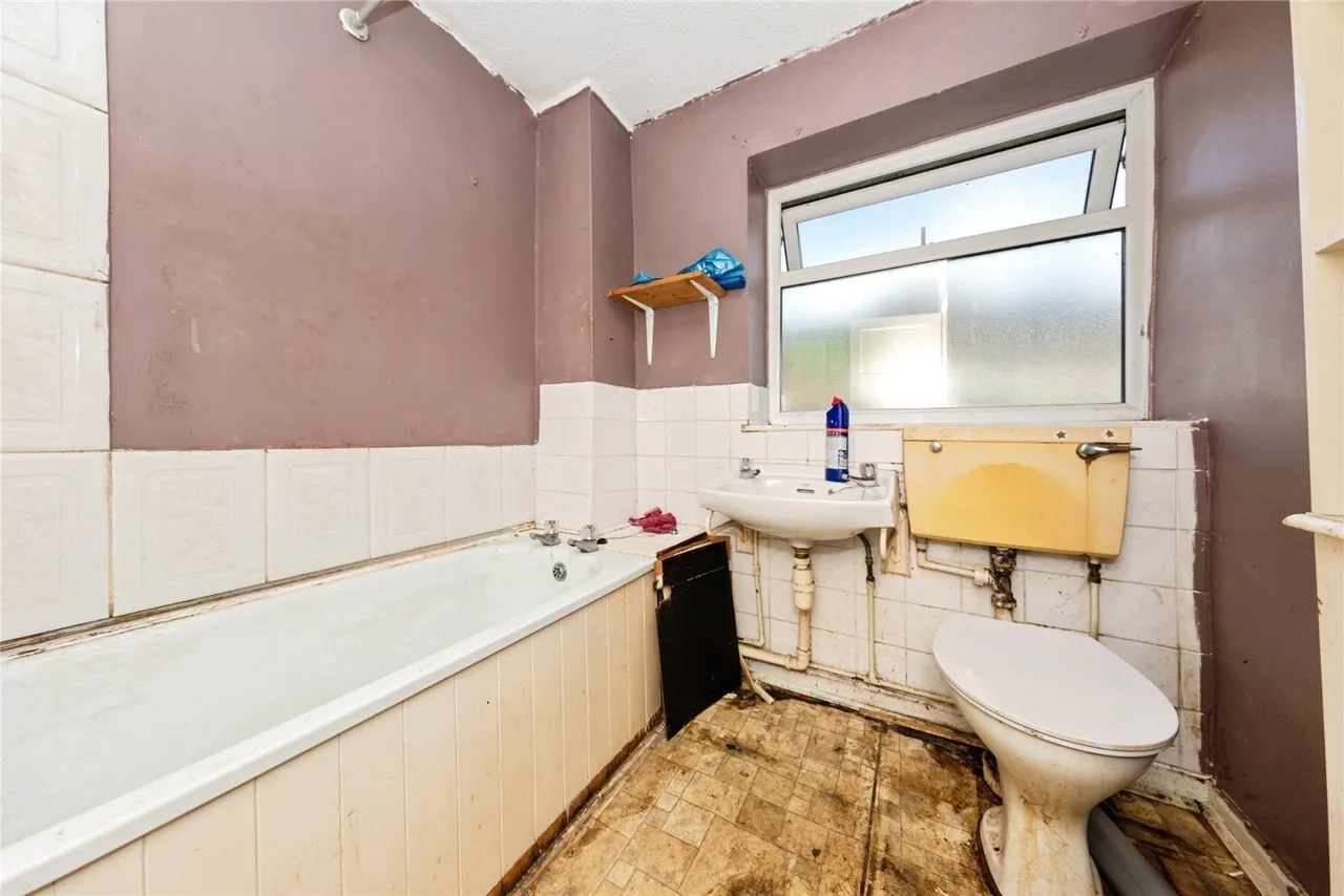 Coronation Road, Carmarthen, SA31, photo 11