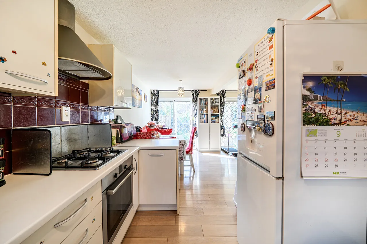 Brickett Close, Ruislip, HA4, photo 5