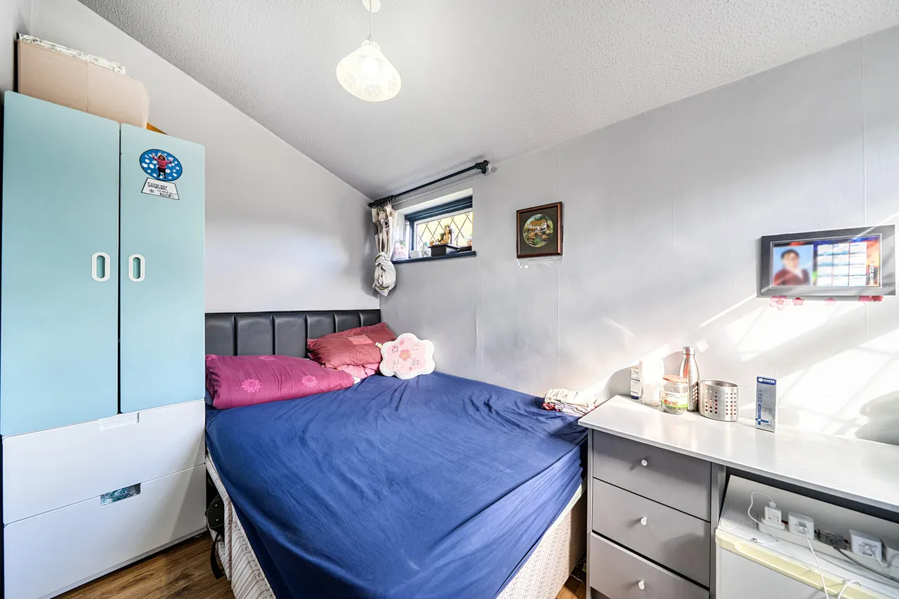 Brickett Close, Ruislip, HA4, photo 17