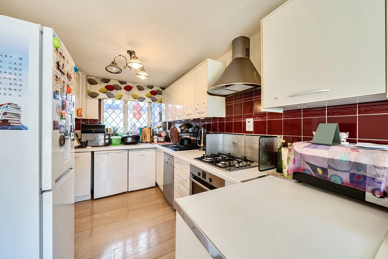 Brickett Close, Ruislip, HA4, photo 6