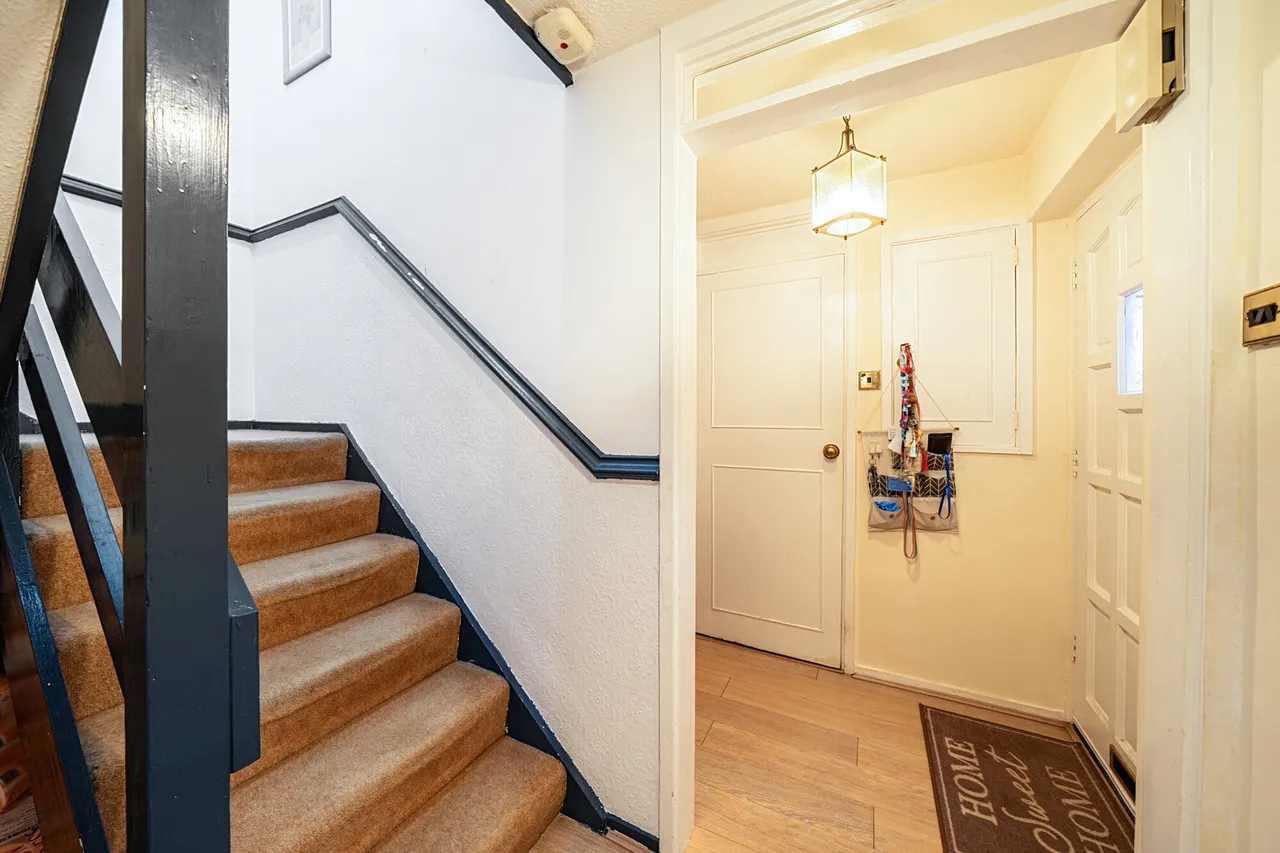 Brickett Close, Ruislip, HA4, photo 10