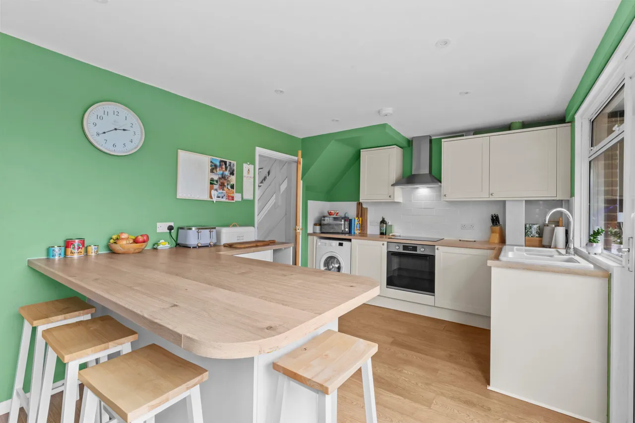 Ingram Avenue, Aylesbury, HP21, photo 4