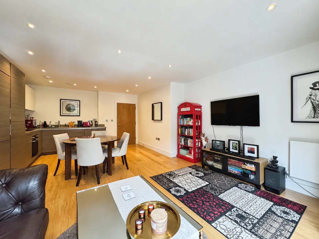 Silverworks Close, NW9, photo 5