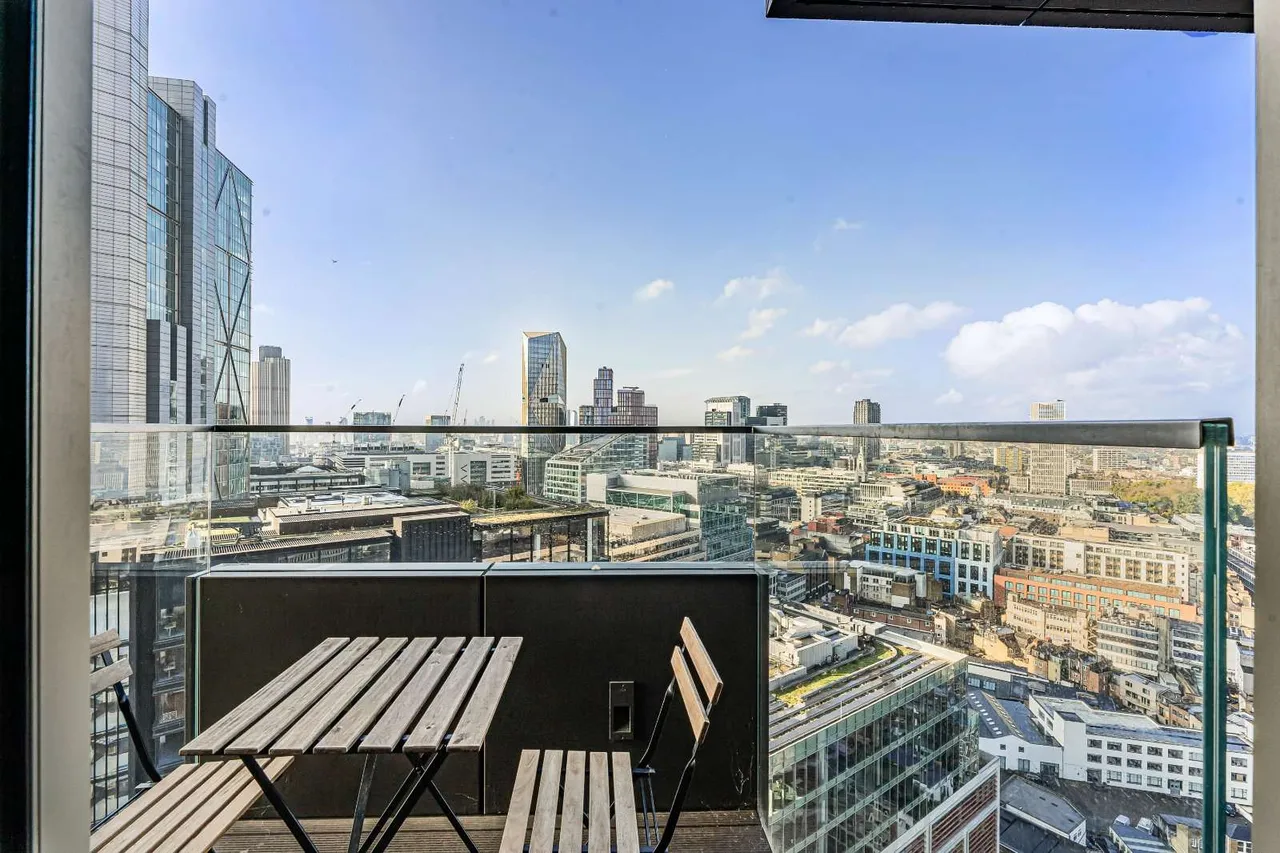 Hewett Street, Hackney, EC2A, photo 10
