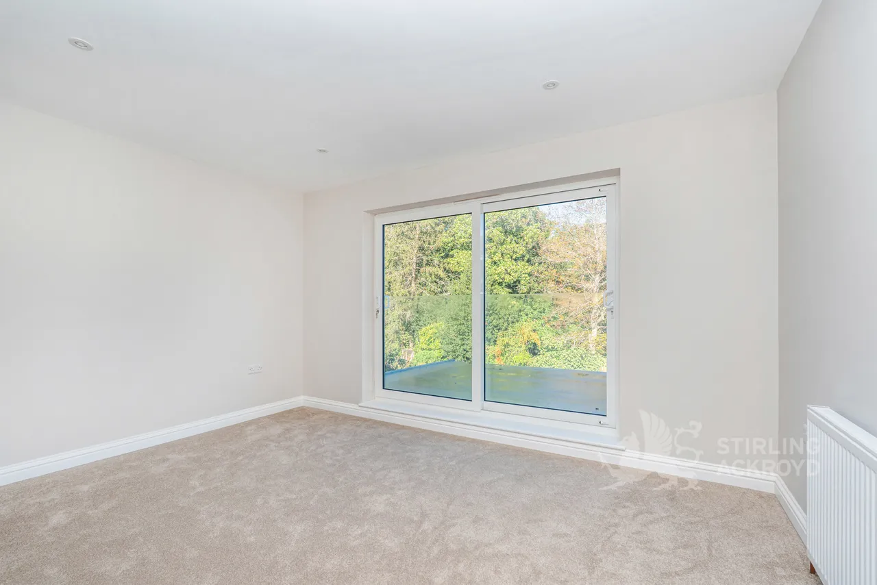 Woodlands Avenue, West Byfleet, KT14, photo 4