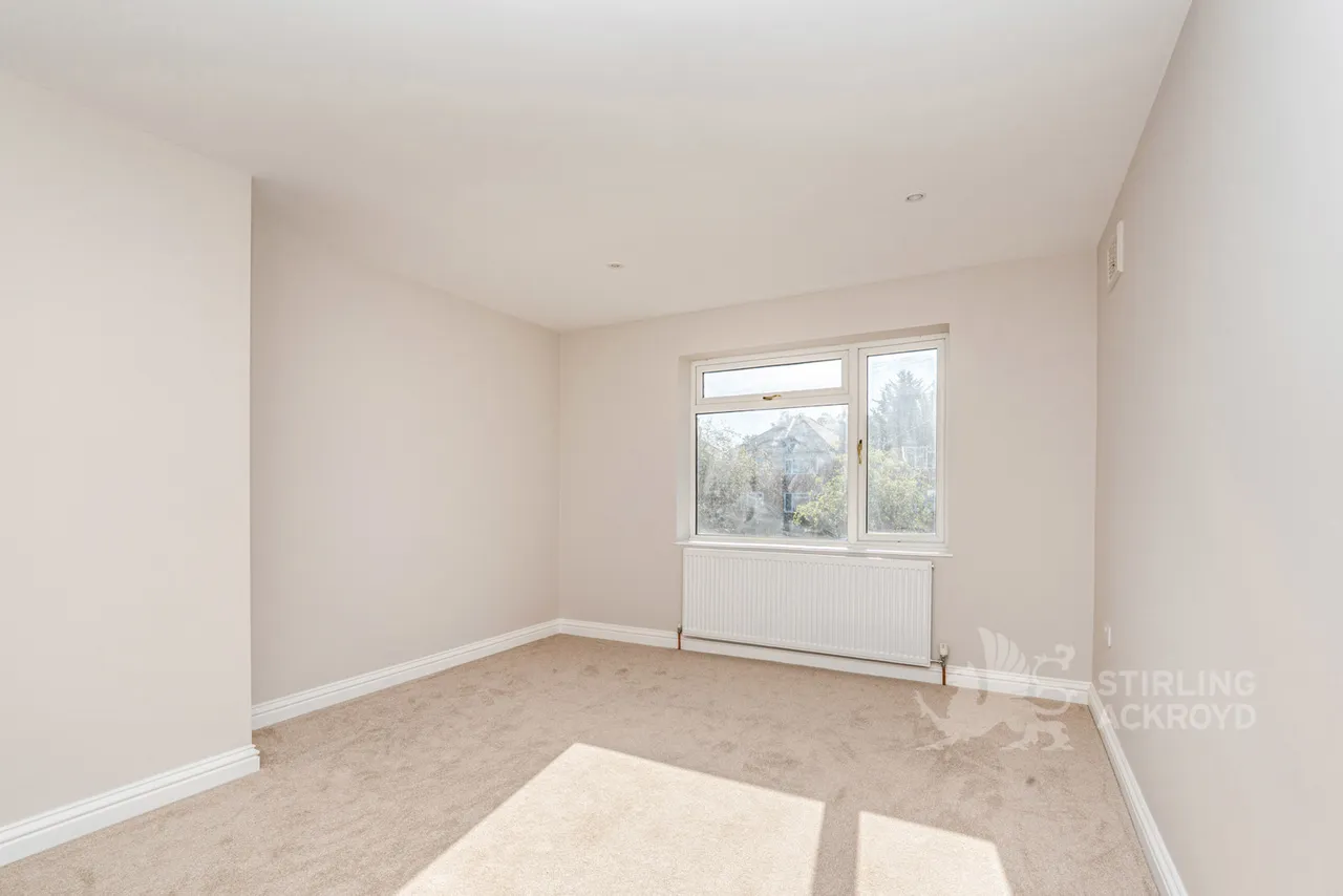Woodlands Avenue, West Byfleet, KT14, photo 18