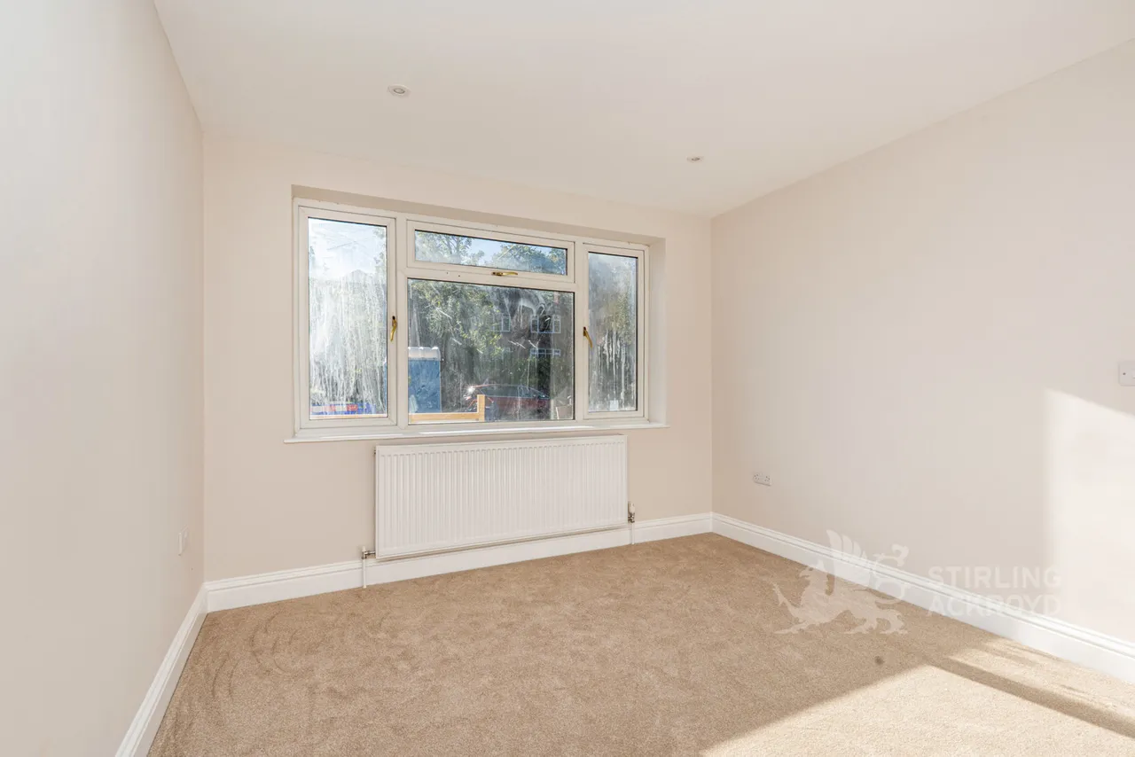 Woodlands Avenue, West Byfleet, KT14, photo 15