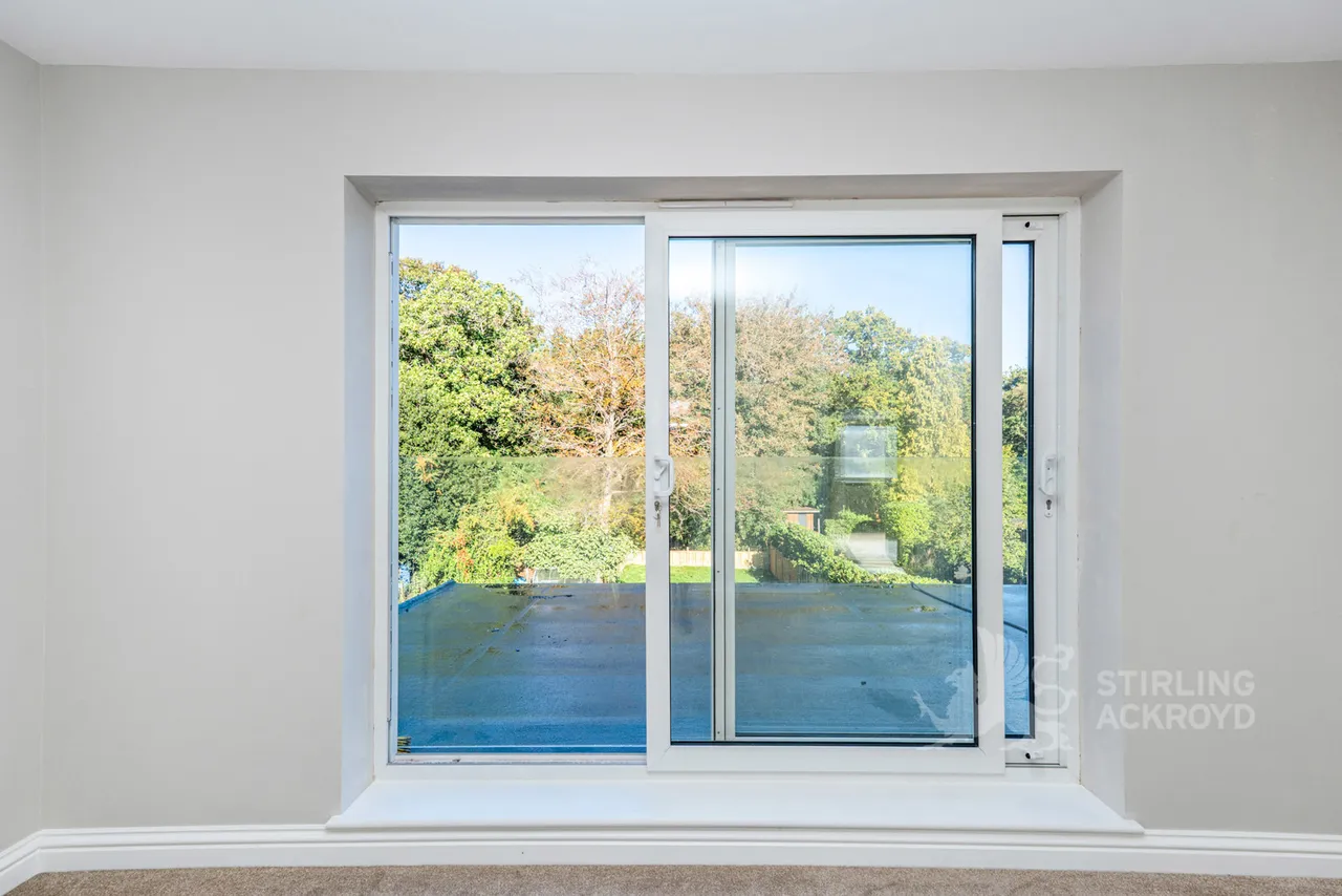 Woodlands Avenue, West Byfleet, KT14, photo 17