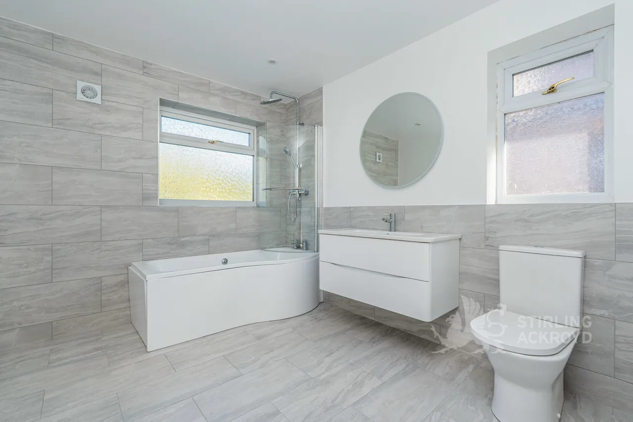 Woodlands Avenue, West Byfleet, KT14, photo 22