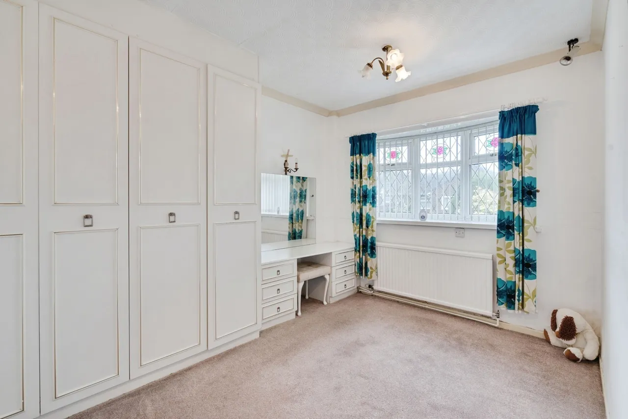 Balmoral Drive, Hindley, WN2, photo 12