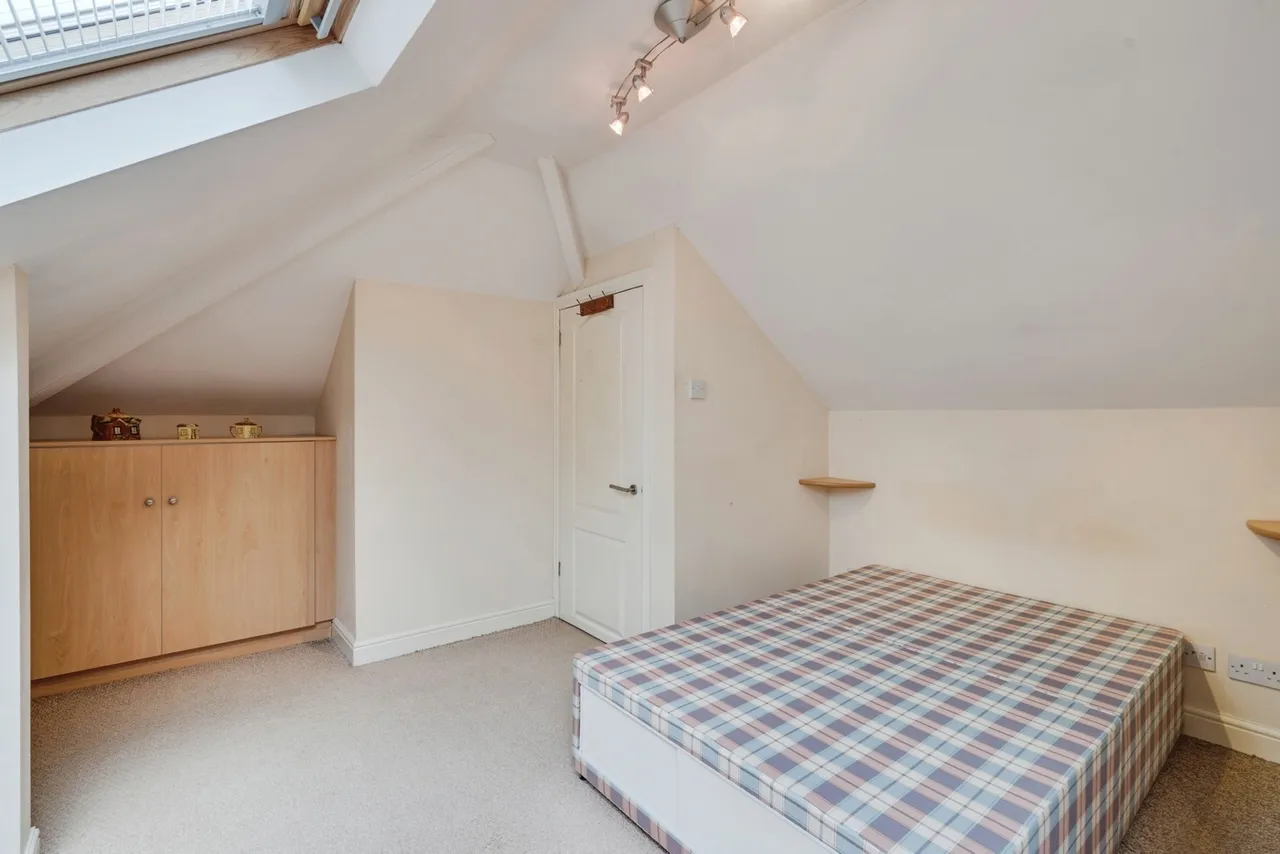 Balmoral Drive, Hindley, WN2, photo 18