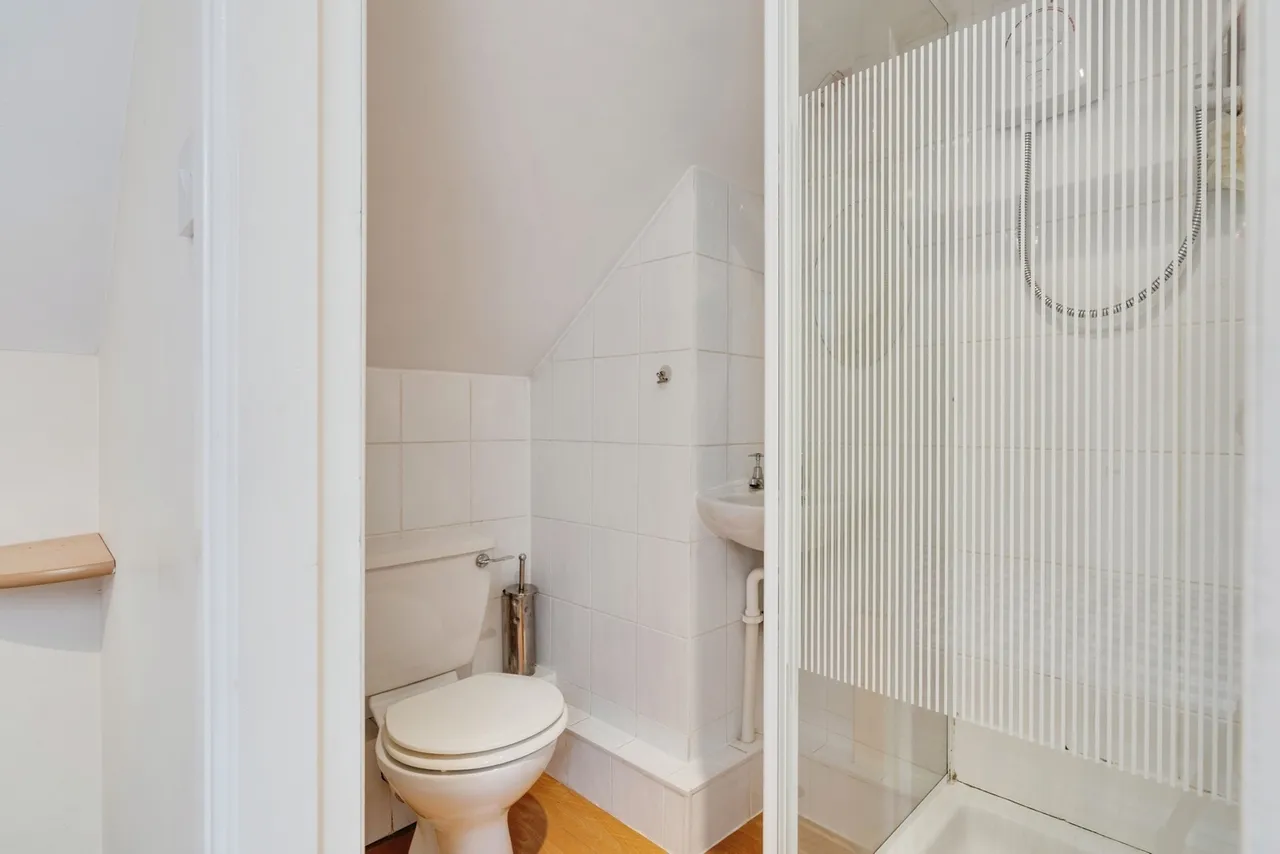 Balmoral Drive, Hindley, WN2, photo 19