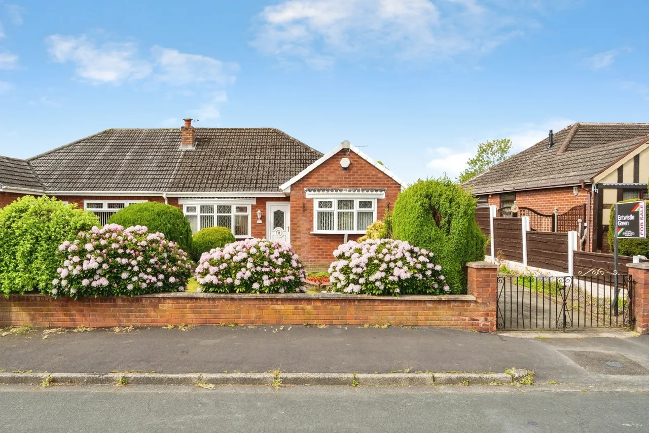 2 bed house for sale, Balmoral Drive, Hindley, WN2