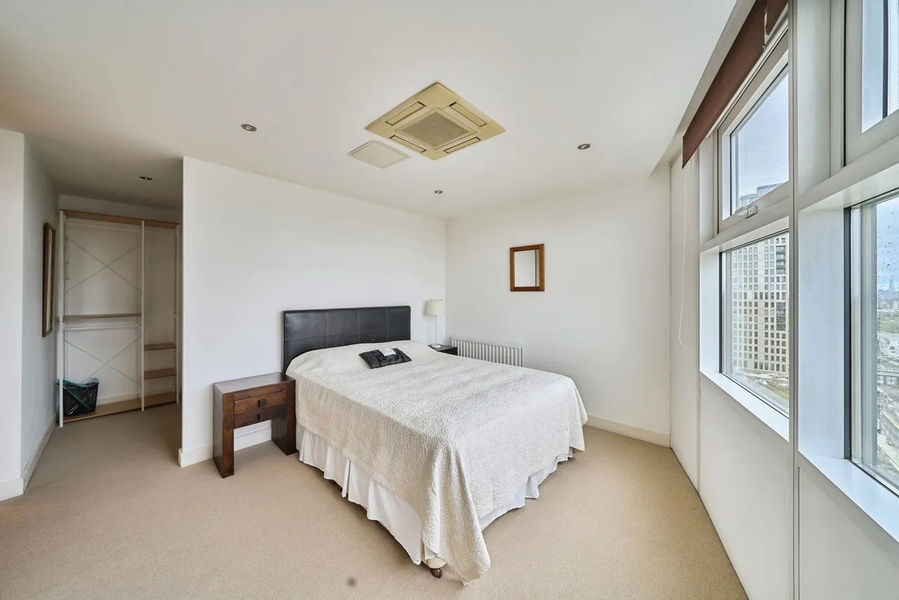Angel Lane, London, E15, photo 16