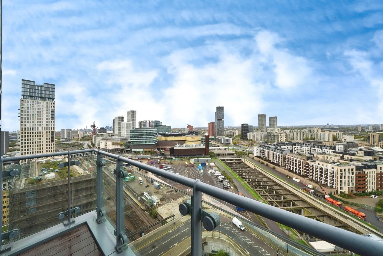Angel Lane, London, E15, photo 8