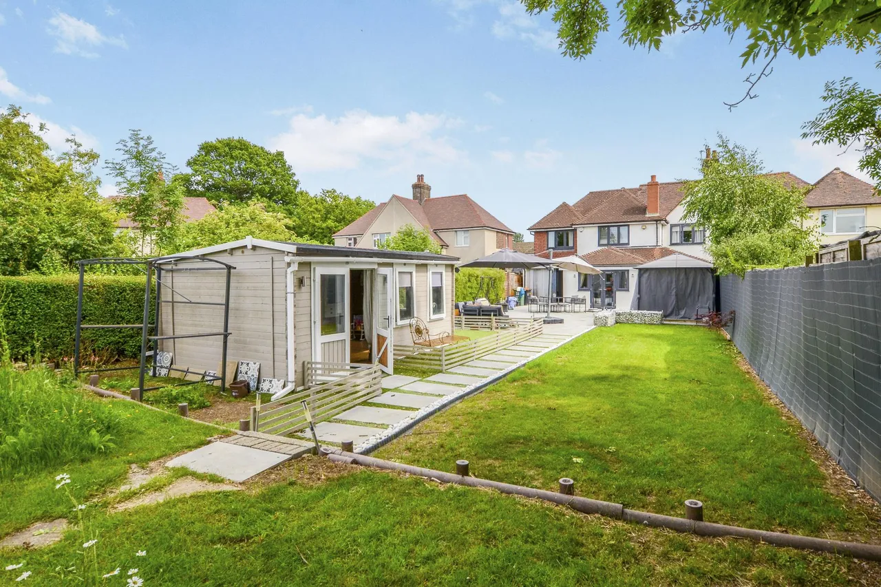 Markyate Road, Luton, LU1, photo 25