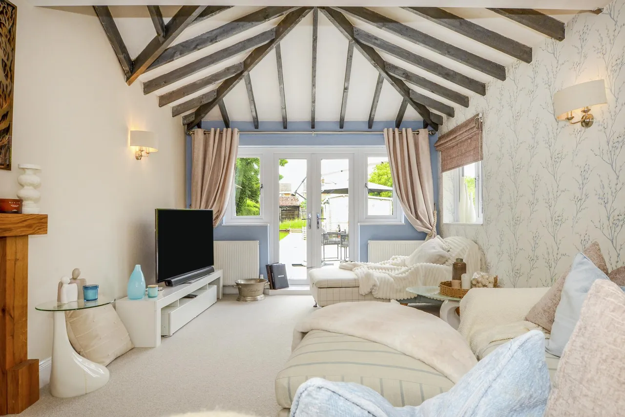 Markyate Road, Luton, LU1, photo 11