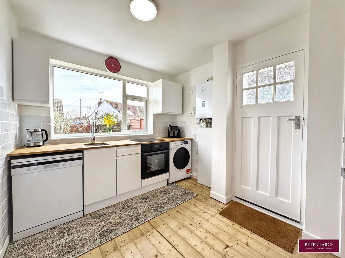 Ffordd Penrhwylfa, Prestatyn, Denbighshire, LL19 8BS, photo 4