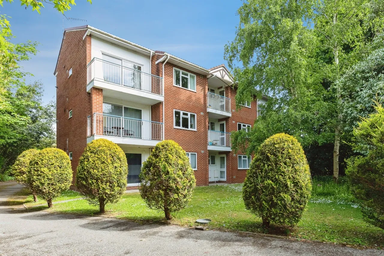1 bed flat for sale — Dean Park Road, Bournemouth