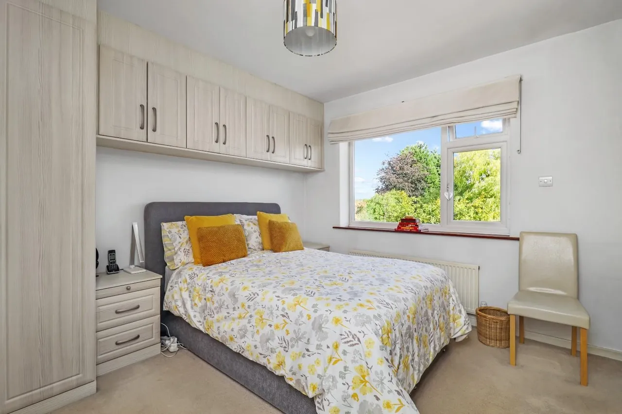 Canterbury Road, Hale, Cheshire WA15 8PL, photo 10