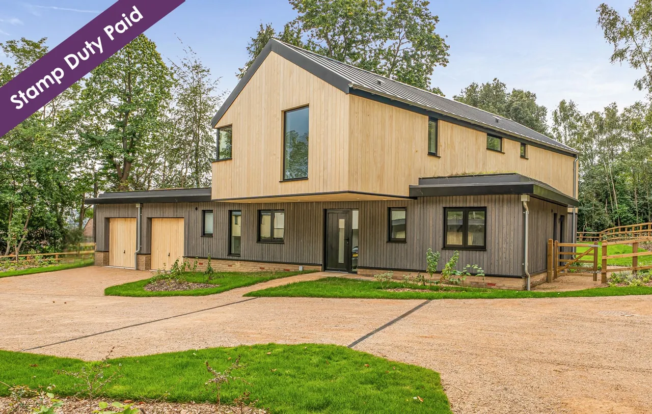 Waltham Park Road, Pulborough, RH20, photo 2