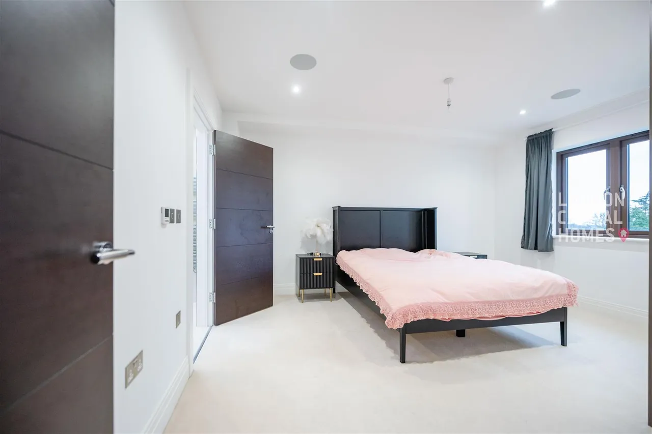Duchess Crescent, Stanmore, photo 20