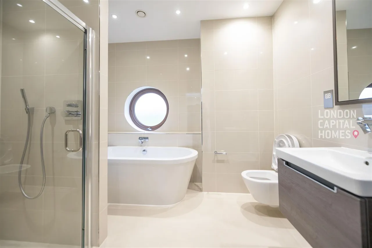 Duchess Crescent, Stanmore, photo 26