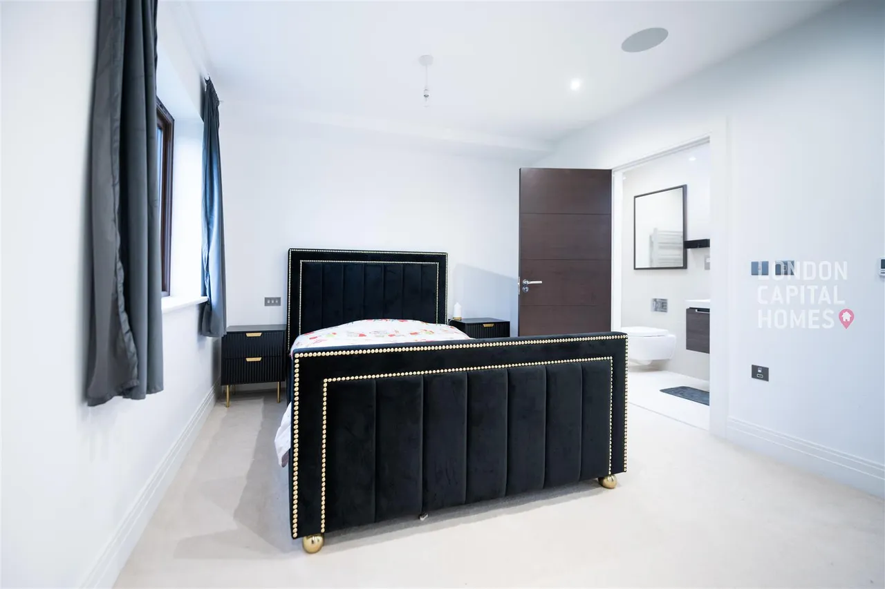 Duchess Crescent, Stanmore, photo 17